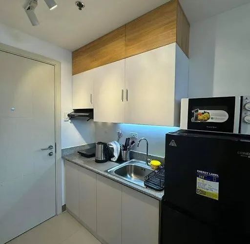 Pinas Cozy Escape Apartment